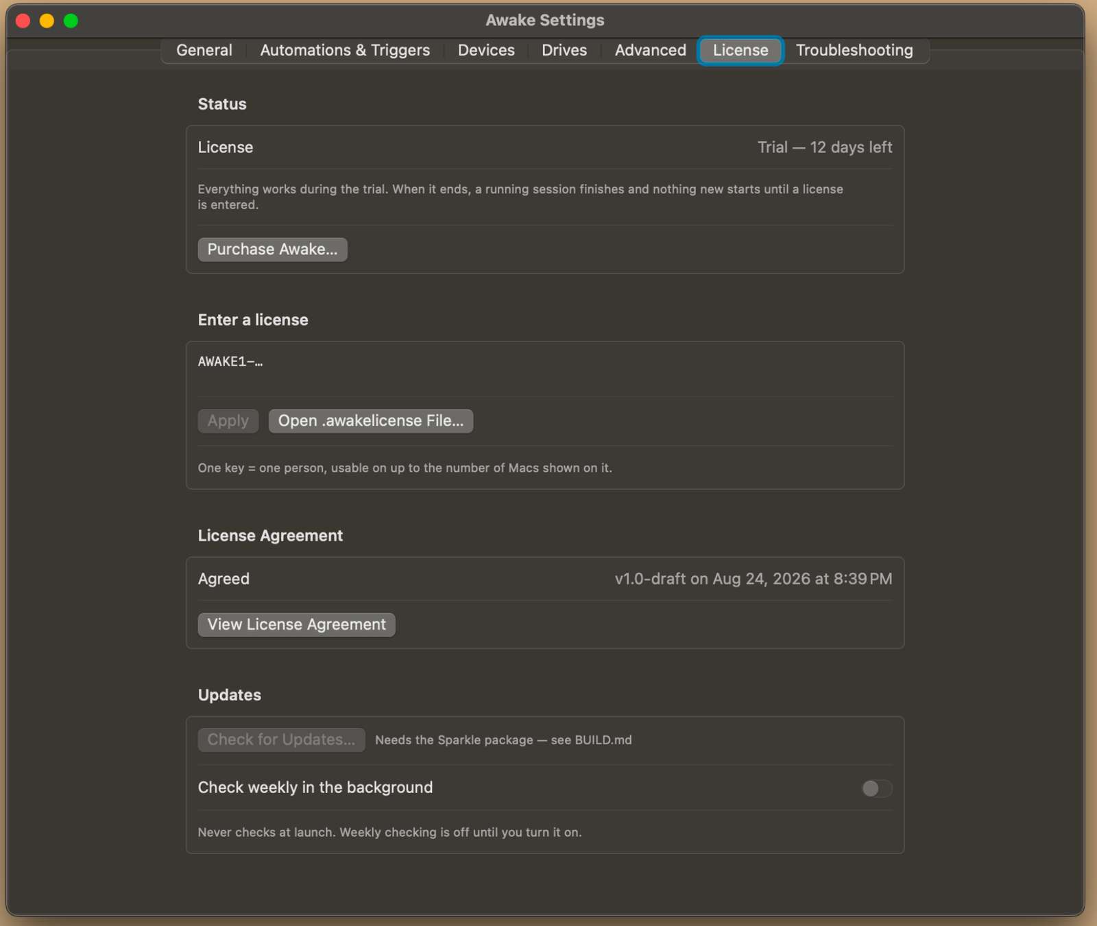 Awake Settings, License: trial days remaining, the license entry field, the agreed license agreement, and update checking